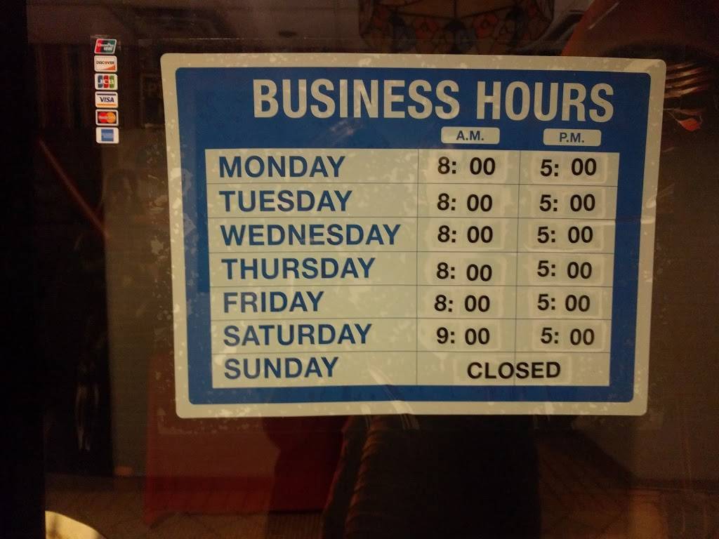 Elliotts Off Broadway Deli | restaurant | 100 Oakbrook Center, Oak Brook, IL 60523, USA | 6309541903 OR +1 630-954-1903