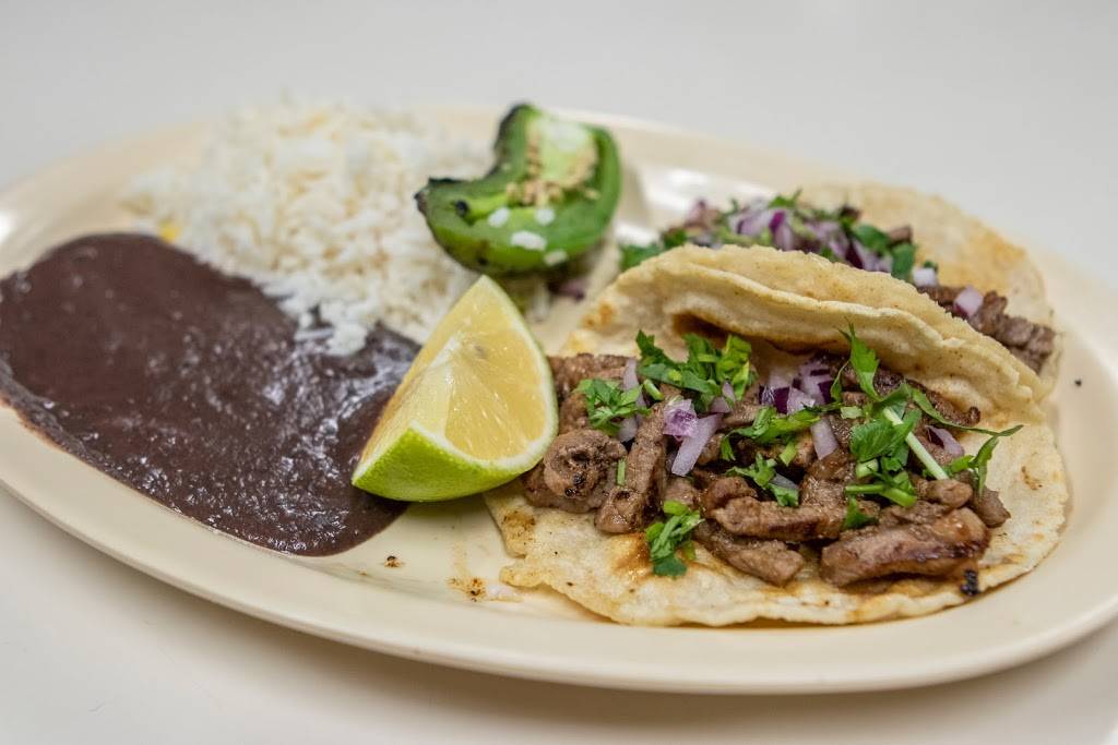 El Ranchito Restaurant | restaurant | 2105 Edison Hwy, Bakersfield, CA 93307, USA | 6618611857 OR +1 661-861-1857