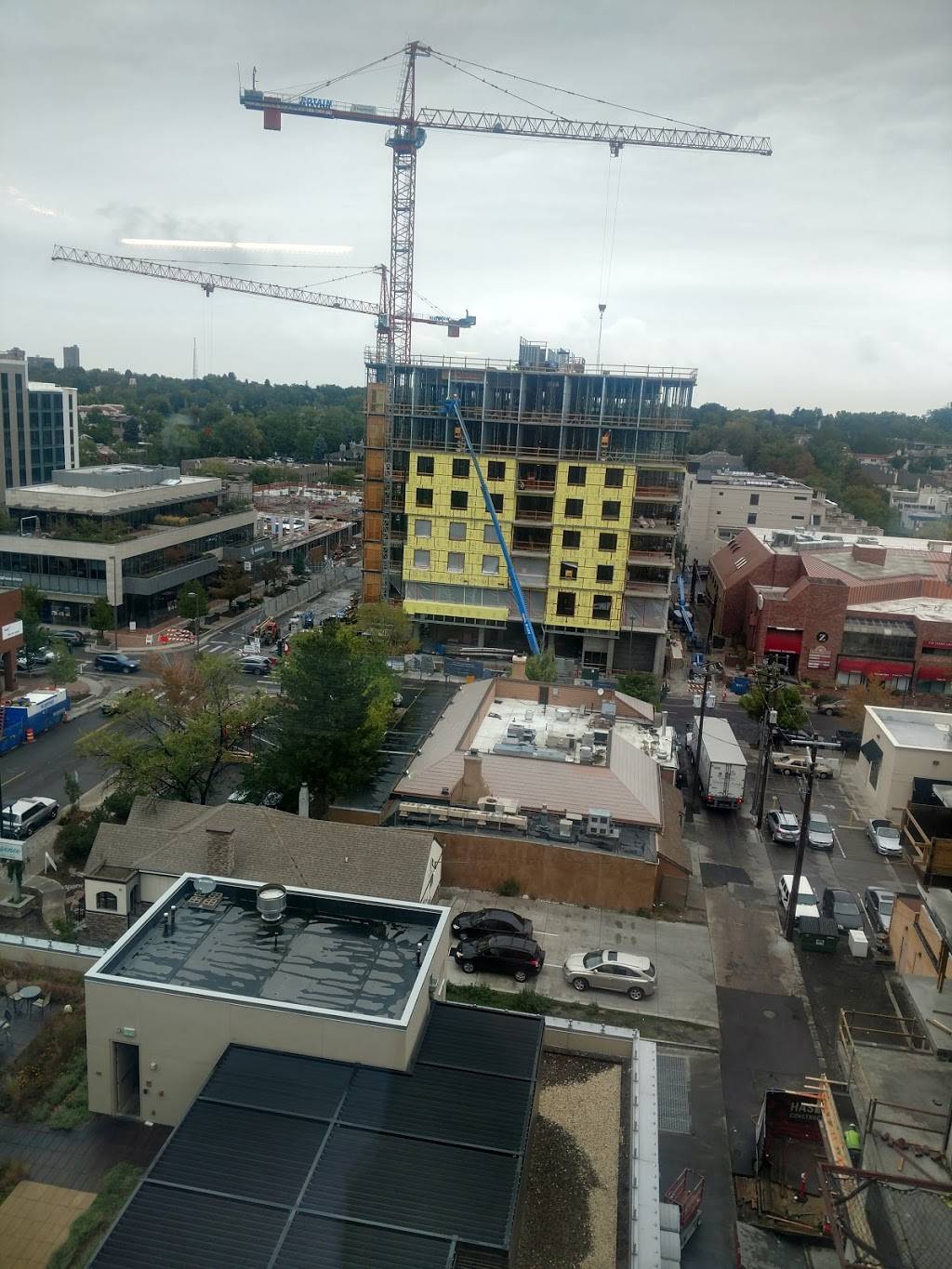 Chipotle Mexican Grill | restaurant | 140 Steele St, Denver, CO 80206, USA | 3033296466 OR +1 303-329-6466