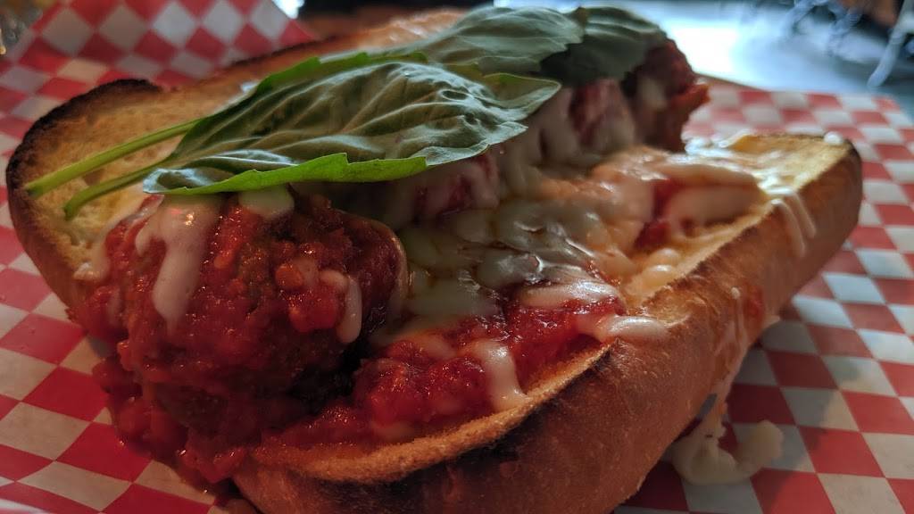 South Town Pie | restaurant | 8611 14th Ave S, Seattle, WA 98108, USA | 2065357166 OR +1 206-535-7166