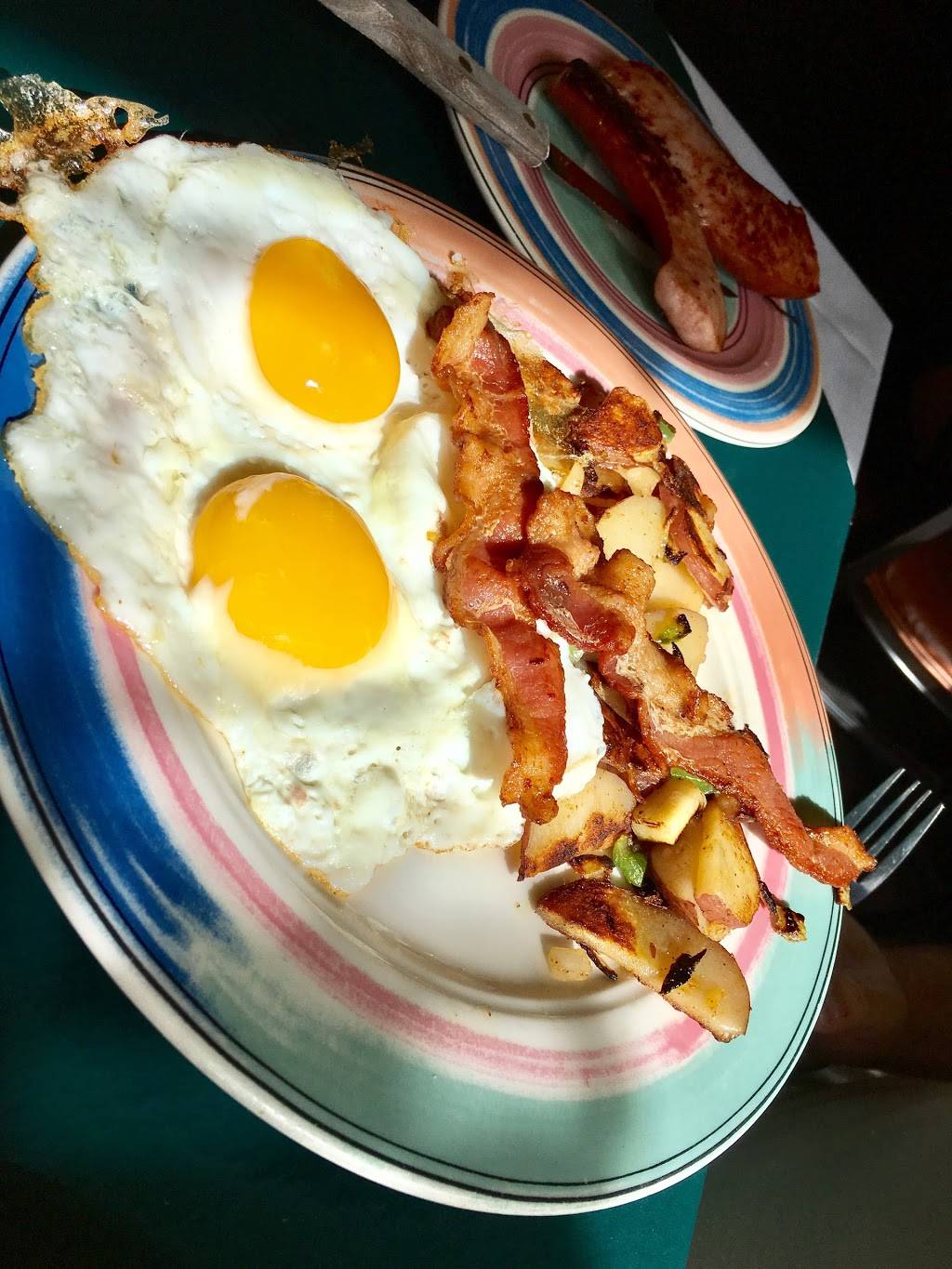 Blancas Restaurant | restaurant | 39170 Big Bear Blvd, Big Bear Lake, CA 92315, USA | 9098784566 OR +1 909-878-4566