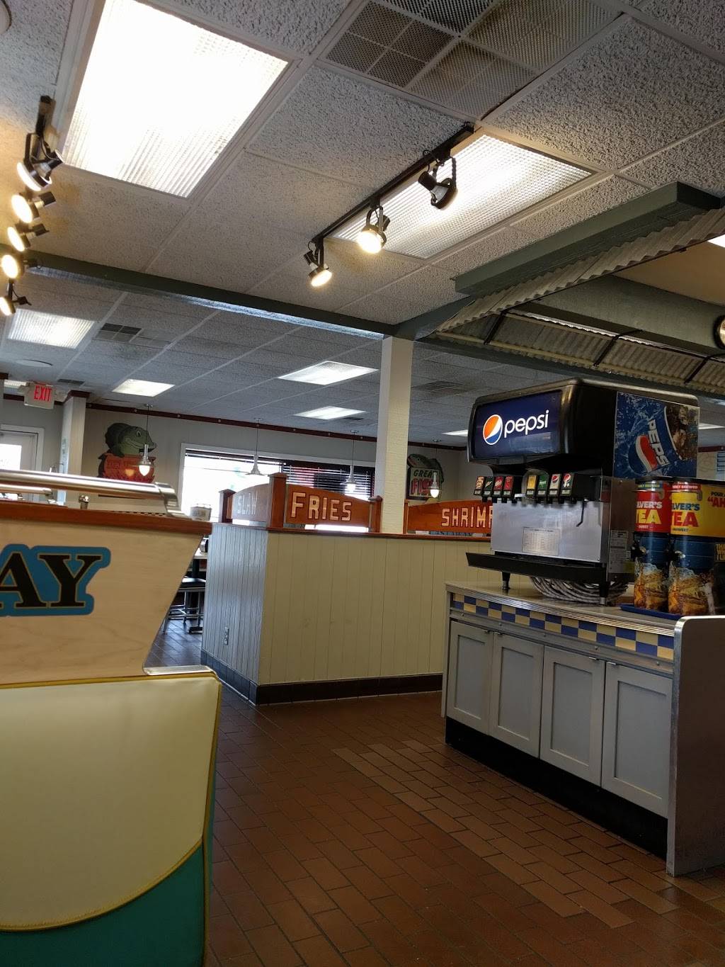 Long John Silvers | restaurant | 924 W Pike St, Goshen, IN 46526, USA | 5745336466 OR +1 574-533-6466