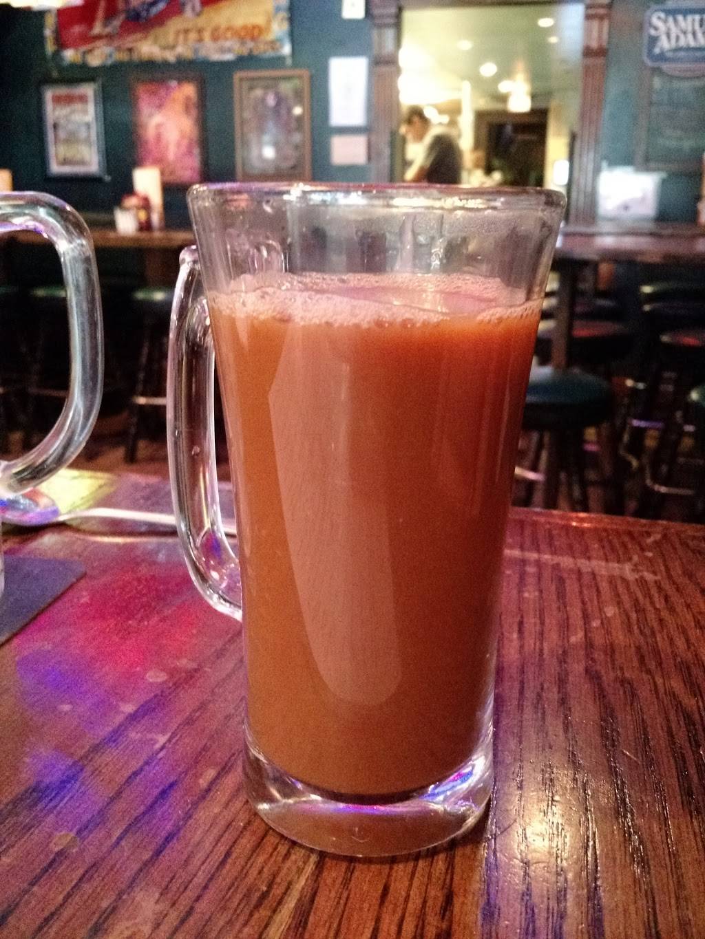 Butch McGuires | restaurant | 20 W Division St, Chicago, IL 60610, USA | 3127874318 OR +1 312-787-4318