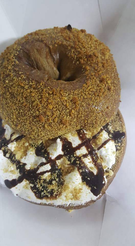 Redhouse Bagels | bakery | 1542 Bristol Pike A, Bensalem, PA 19020, USA | 2152440776 OR +1 215-244-0776