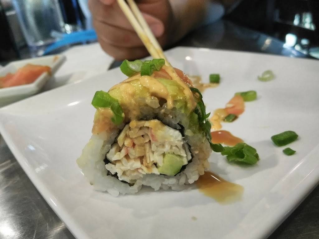 Trappers Sushi | restaurant | 1360 Galaxy Dr NE, Lacey, WA 98516, USA | 3606887469 OR +1 360-688-7469