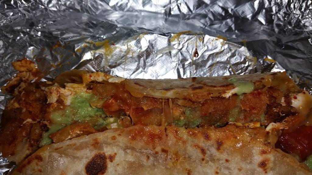 Summit Donuts | restaurant | 7910 Westview Dr #B, Houston, TX 77055, USA | 7139842969 OR +1 713-984-2969