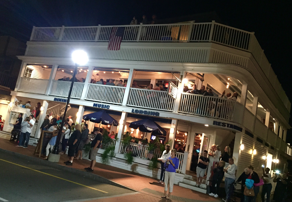 Inn On the Blues | night club | 7 Ocean Ave, York Beach, ME 03910, USA | 2073513221 OR +1 207-351-3221