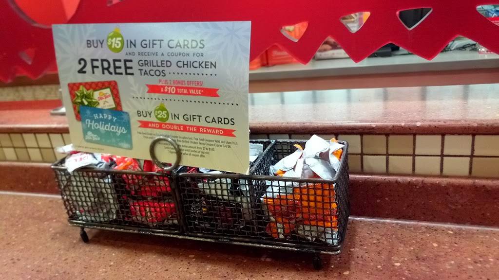 Del Taco | meal takeaway | 4547 Campus Dr, Irvine, CA 92612, USA | 9498547102 OR +1 949-854-7102