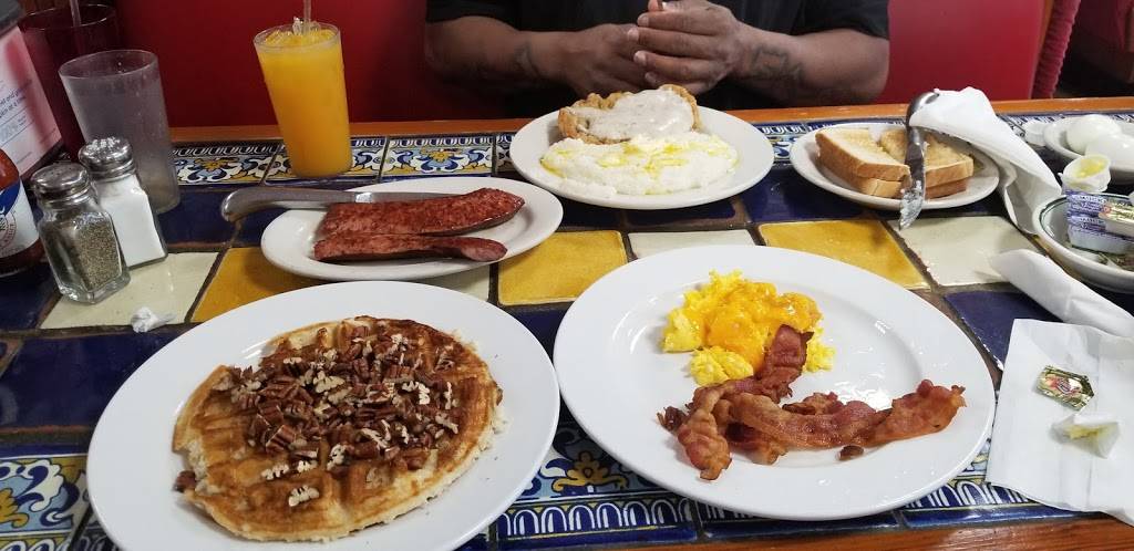 Stadium Diner | restaurant | 19904 NW 2nd Ave, Miami Gardens, FL 33169, USA | 3056526912 OR +1 305-652-6912