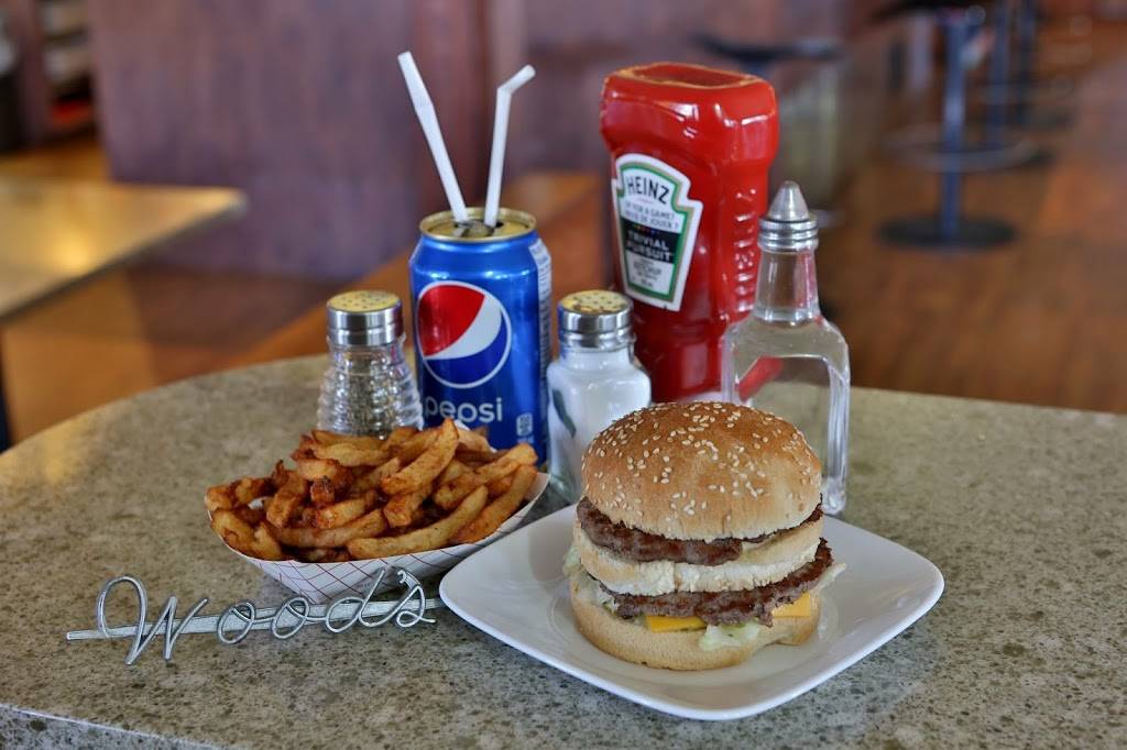 Woods snack bar | restaurant | 1151 Rue Main, Ayers Cliff, QC J0B 1C0, Canada | 8198381622 OR +1 819-838-1622