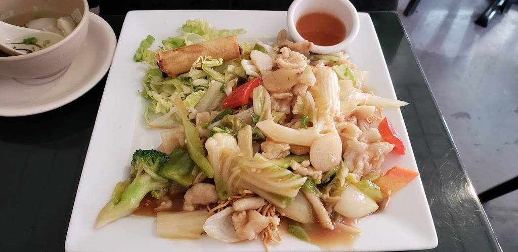 Restaurant Delicieux | restaurant | 5665 Chemin de la Côte-des-Neiges, Montréal, QC H3T 1Y8, Canada | 5143427687 OR +1 514-342-7687