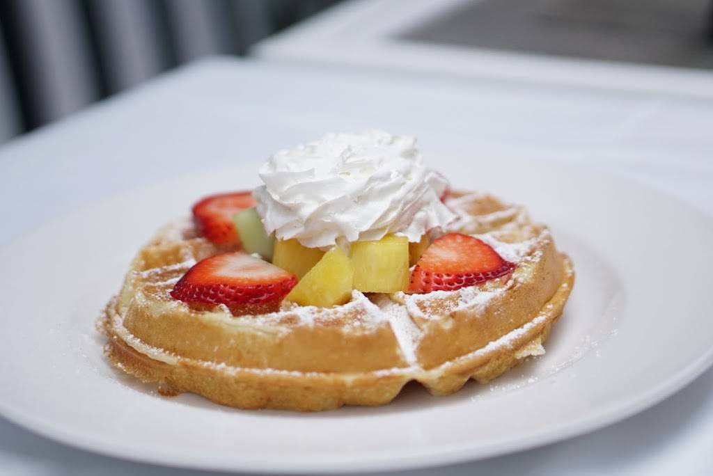 Margarita Beach Club | restaurant | 1052 Ocean Dr, Miami Beach, FL 33139, USA | 3055350004 OR +1 305-535-0004