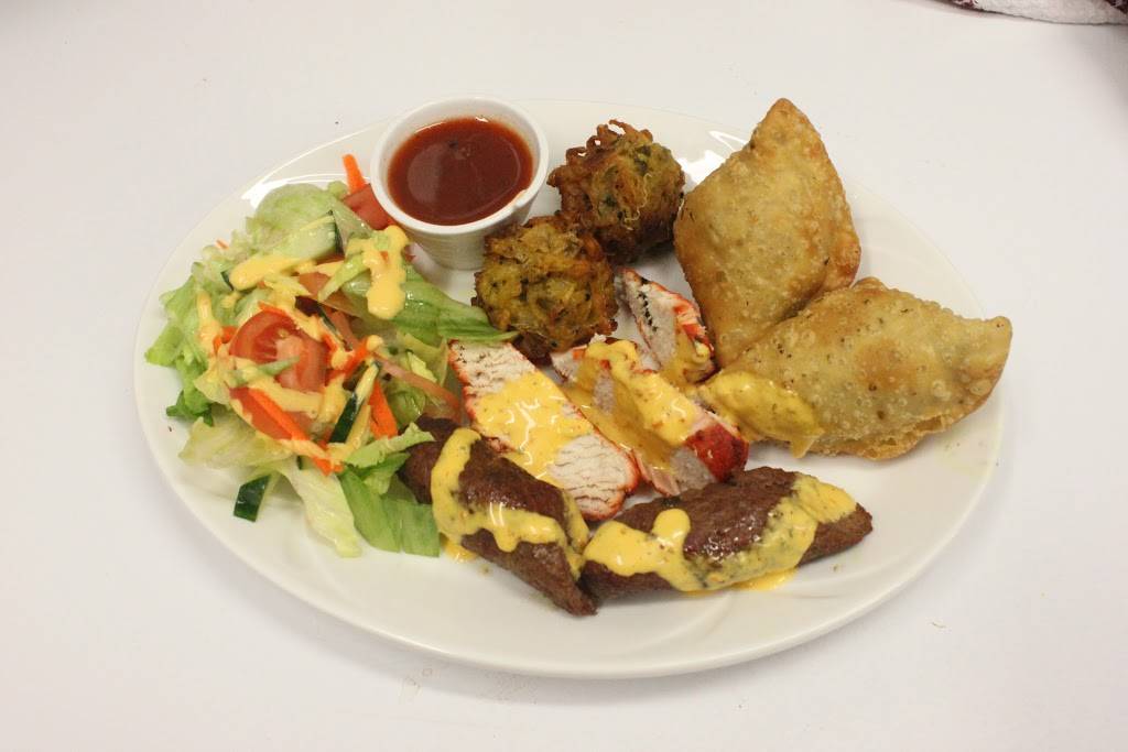 Mias Indian Cuisine-St.Laurent | restaurant | 327 St Laurent Blvd, Ottawa, ON K1K 2Z5, Canada | 6136805353 OR +1 613-680-5353