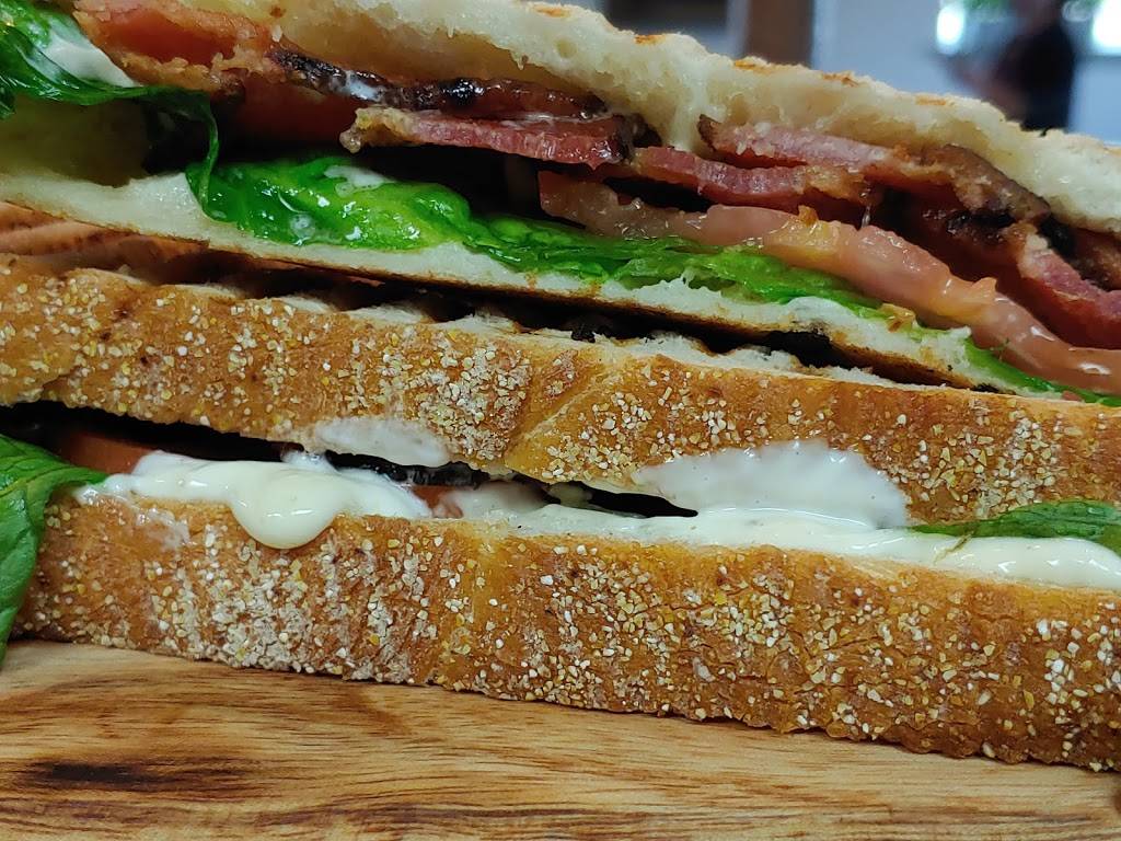 The Poboy House | restaurant | 170 6th St, Port Allen, LA 70767, USA | 2253439305 OR +1 225-343-9305