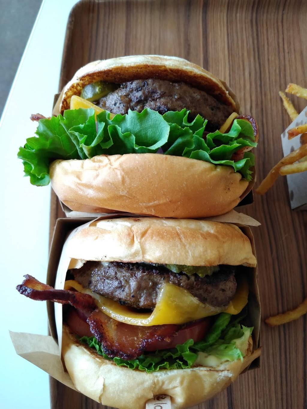 Larkburger Colorado Springs | restaurant | 1904 Southgate Rd, Colorado Springs, CO 80906, USA | 7194666111 OR +1 719-466-6111