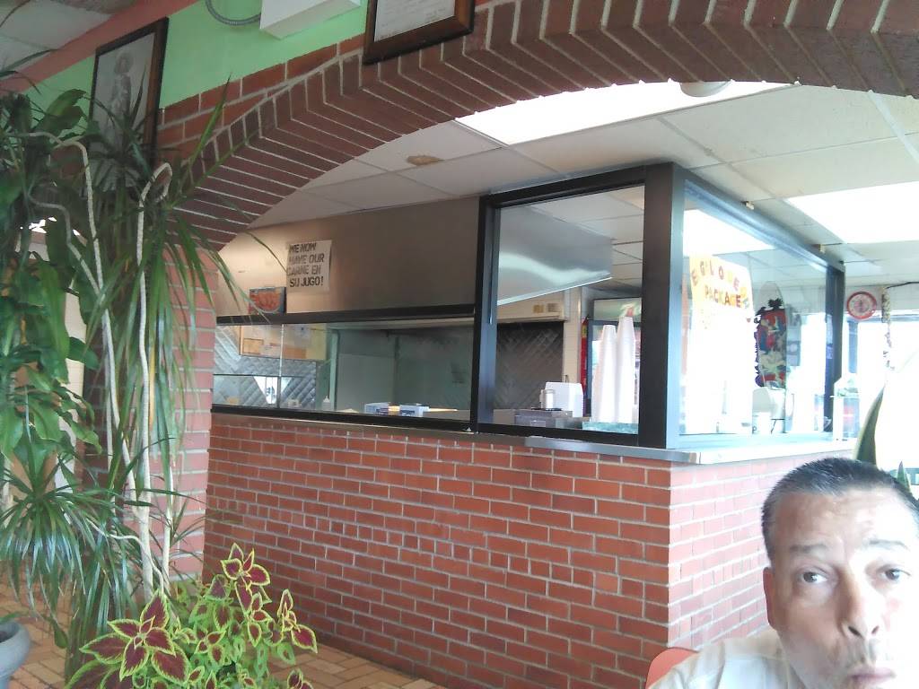 El Gallo De Oro | restaurant | 11400 S Harlem Ave, Worth, IL 60482, USA | 7084485449 OR +1 708-448-5449