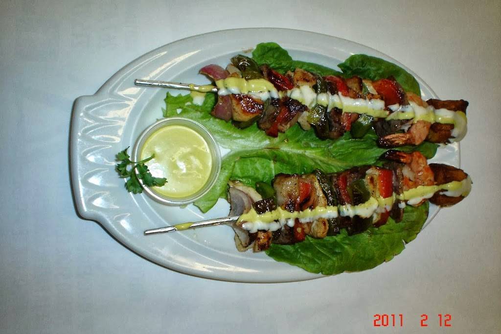 Sabor Latino Bar/Rest | night club | 33 Garrett Rd, Upper Darby, PA 19082, USA | 6103528414 OR +1 610-352-8414