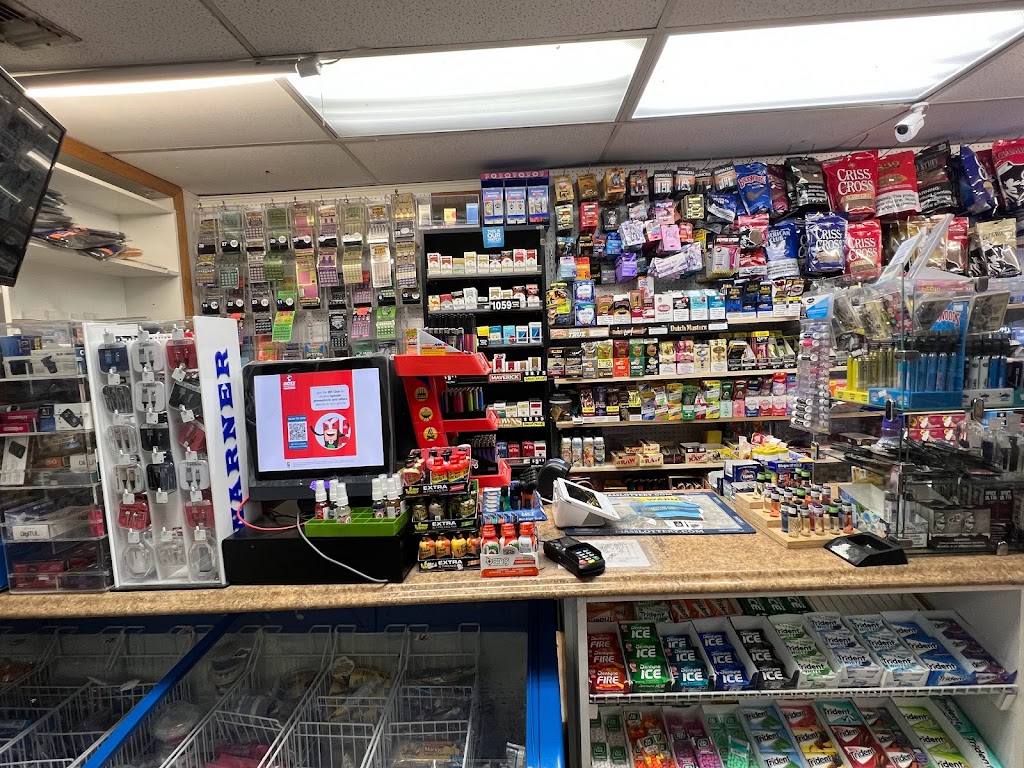 Farm Market | restaurant | 223 Durfee St, Fall River, MA 02720, USA | 5085676659 OR +1 508-567-6659