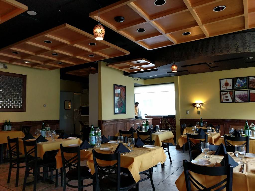 Saffron Indian Kitchen | restaurant | 145 Montgomery Ave, Bala Cynwyd, PA 19004, USA | 4842784112 OR +1 484-278-4112