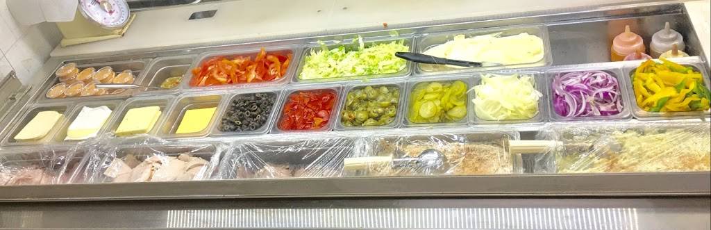 Hanks Seafood & Supermarket | restaurant | 2634 St Claude Ave, New Orleans, LA 70117, USA | 5049480685 OR +1 504-948-0685