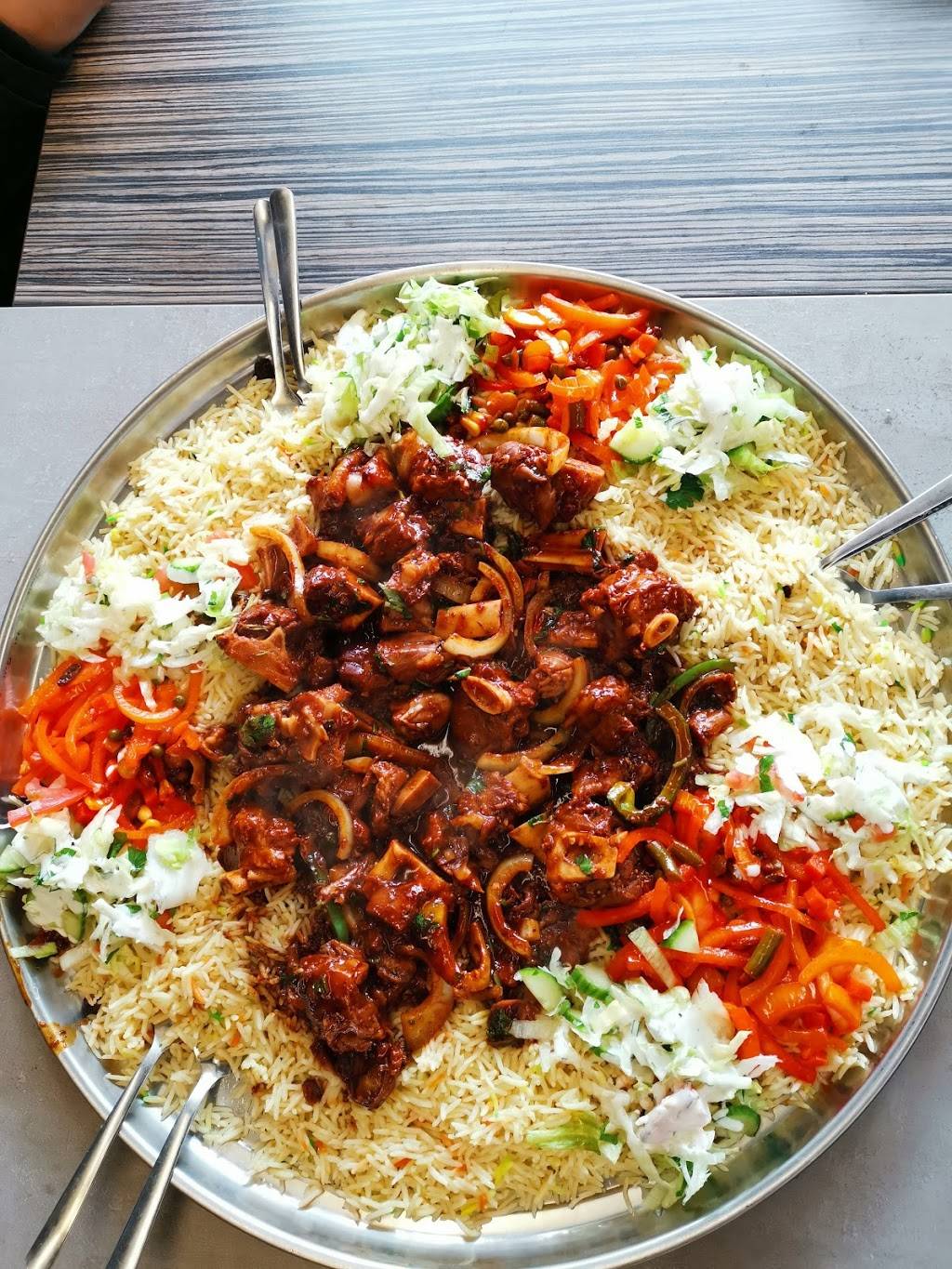Somali Restaurant | restaurant | 2127 University Ave W, Windsor, ON N9B 1E3, Canada | 5199778418 OR +1 519-977-8418