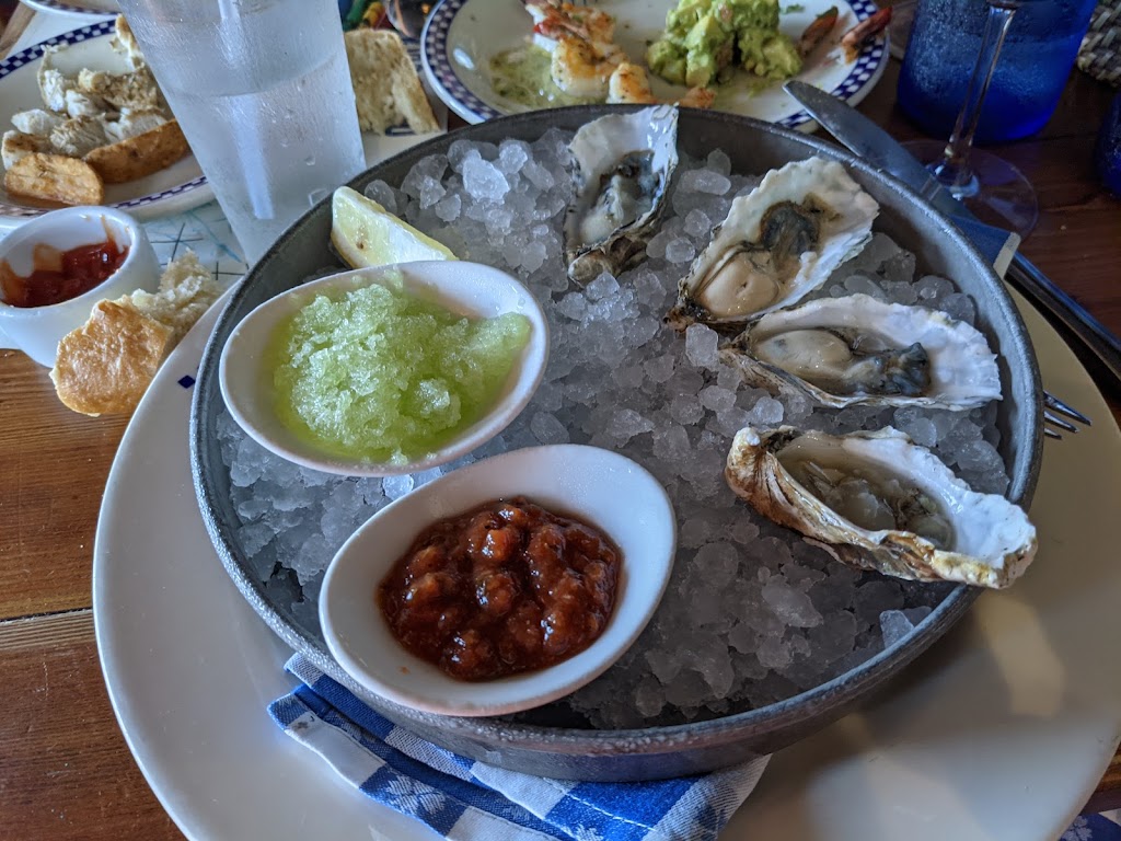 Duke’s Seafood | restaurant | 500 Bellevue Way NE Ste 212, Bellevue, WA 98004, USA | 4255052247 OR +1 425-505-2247