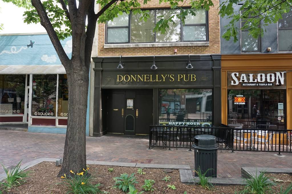 Donnellys Pub | restaurant | 110 E College St, Iowa City, IA 52240, USA | 3193387355 OR +1 319-338-7355