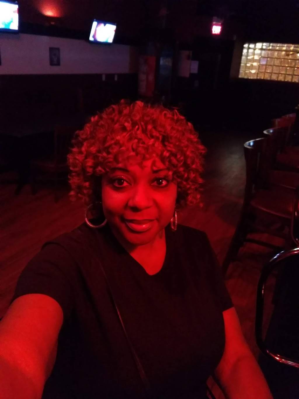 The Hideout | restaurant | 100 E Broadway Ave, Muskegon Heights, MI 49444, USA | 2317374880 OR +1 231-737-4880