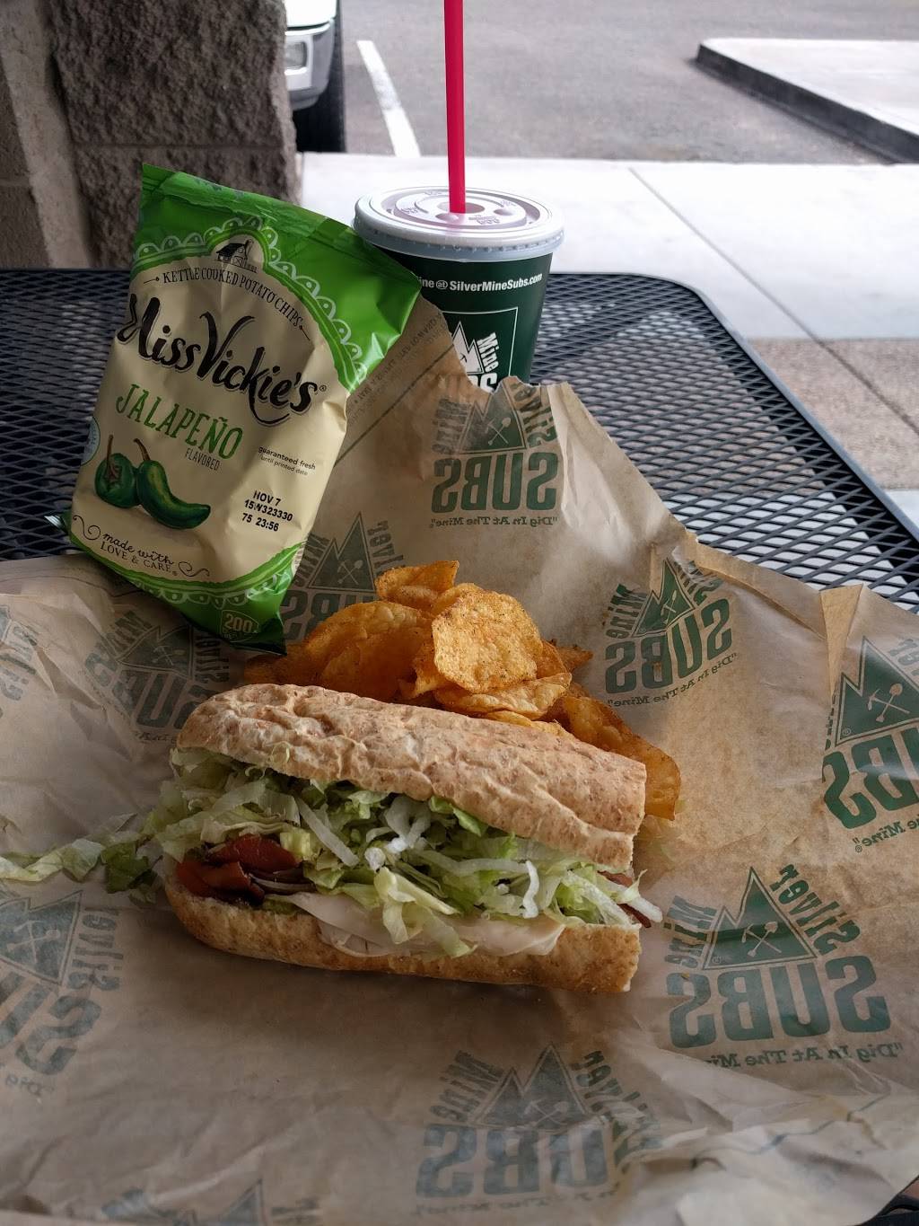Silver Mine Subs | restaurant | 8402 E Indian School Rd, Scottsdale, AZ 85251, USA | 4809476463 OR +1 480-947-6463