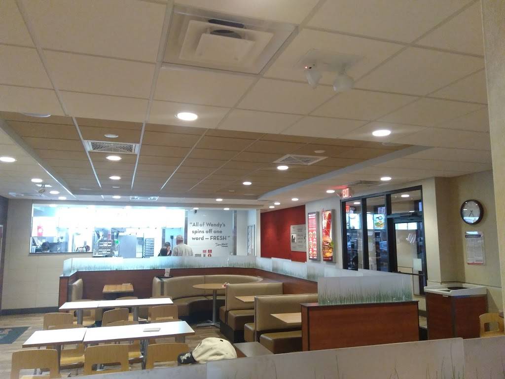 Wendys | restaurant | 115 S Roosevelt Ave, Burlington, IA 52601, USA | 3197532283 OR +1 319-753-2283