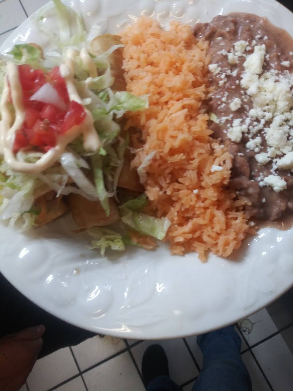 Chio mexican food | restaurant | 4407 E Rosedale St, Fort Worth, TX 76105, USA | 8172383014 OR +1 817-238-3014