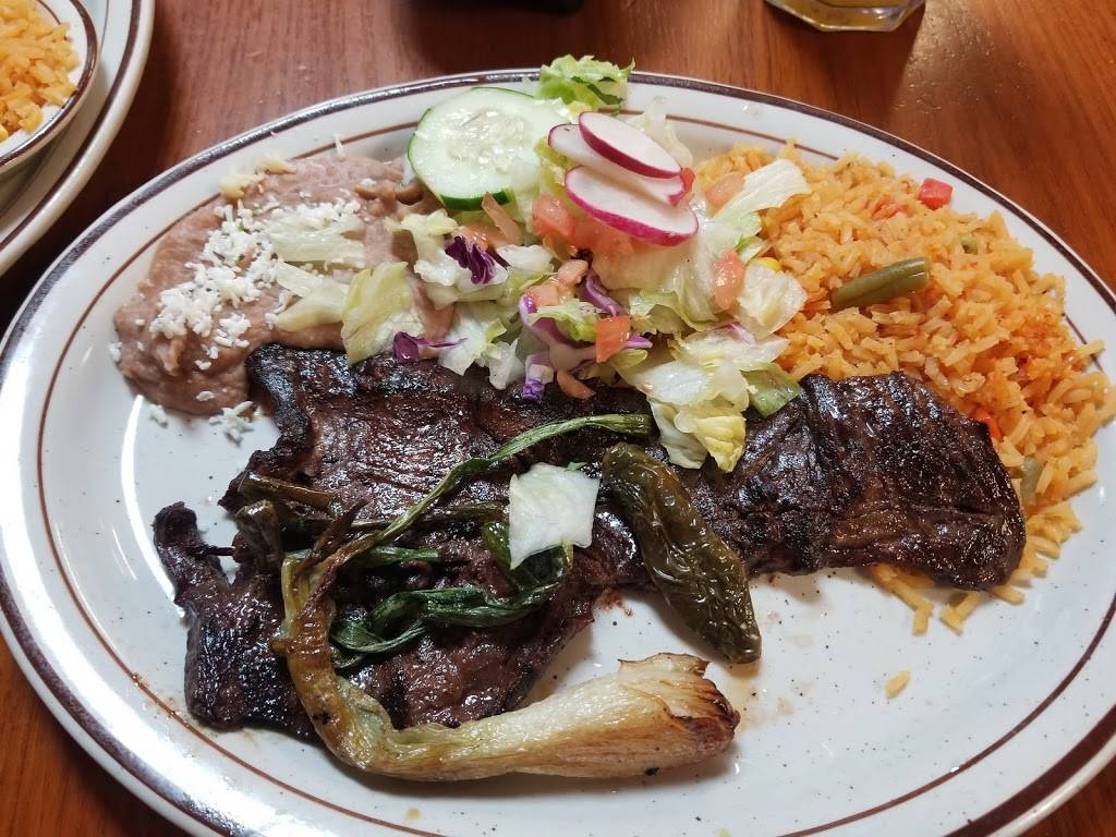 La Quebrada | restaurant | 723 S Broadway, Aurora, IL 60505, USA | 6308962535 OR +1 630-896-2535