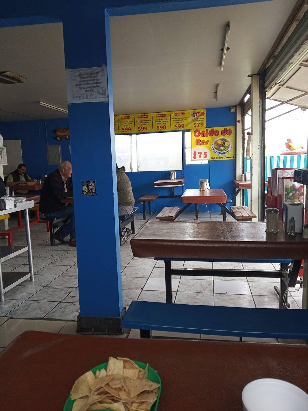 El Carrito Hot Dogs & Hamburgers | restaurant | Blvd. Benito Juárez 416, Echeverria, 22703 Rosarito, B.C., Mexico | 016616122793 OR +52 661 612 2793