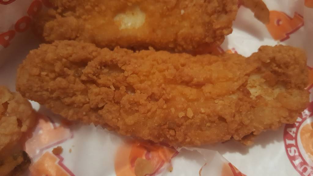 Popeyes Louisiana Kitchen | restaurant | 30263 Triangle Dr, Charlotte Hall, MD 20622, USA | 3012905140 OR +1 301-290-5140