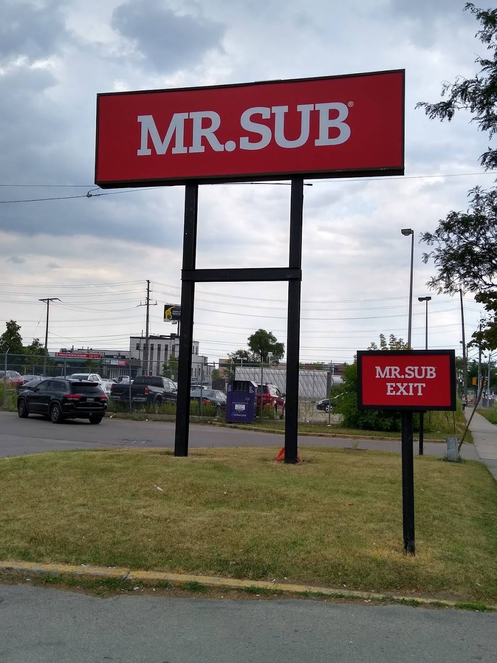 Mr.Sub | restaurant | 3885 Keele St, North York, ON M3J 1N6, Canada | 4166386699 OR +1 416-638-6699