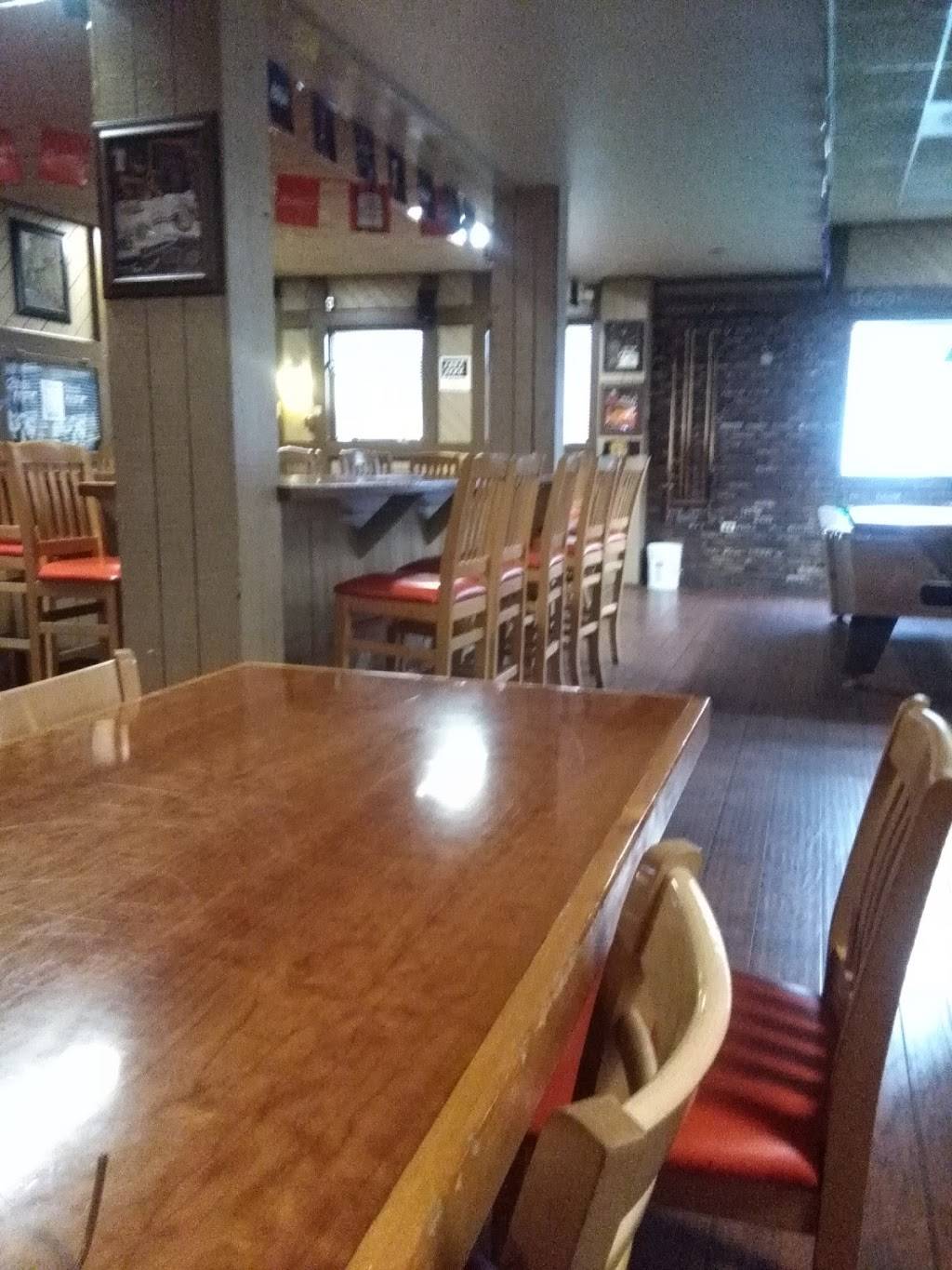 Galley Pump | restaurant | 365 Wentworth St N, Hamilton, ON L8L 5W3, Canada | 9055225225 OR +1 905-522-5225