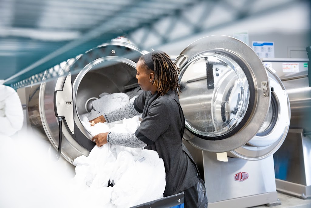 Midas Hospitality | restaurant | 1804 Borman Cir Dr #100, St. Louis, MO 63146, USA | 3146920100 OR +1 314-692-0100