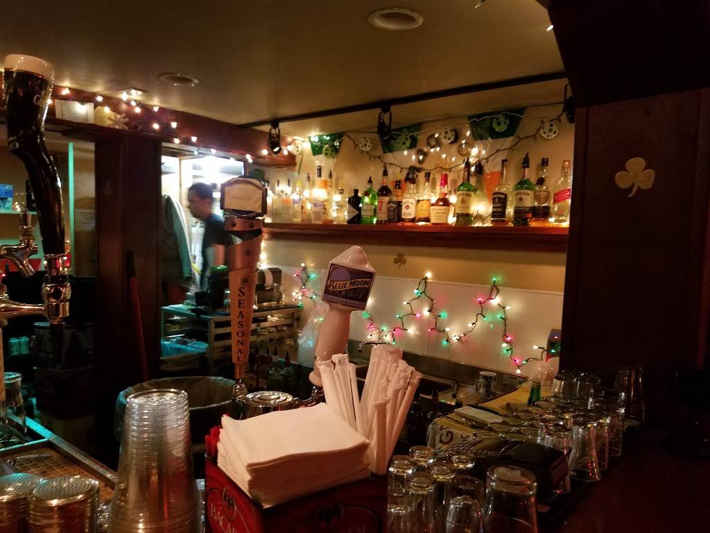 Magoos Pub & Eatery | restaurant | 1 W 2nd St, Frederick, MD 21701, USA | 3013782237 OR +1 301-378-2237