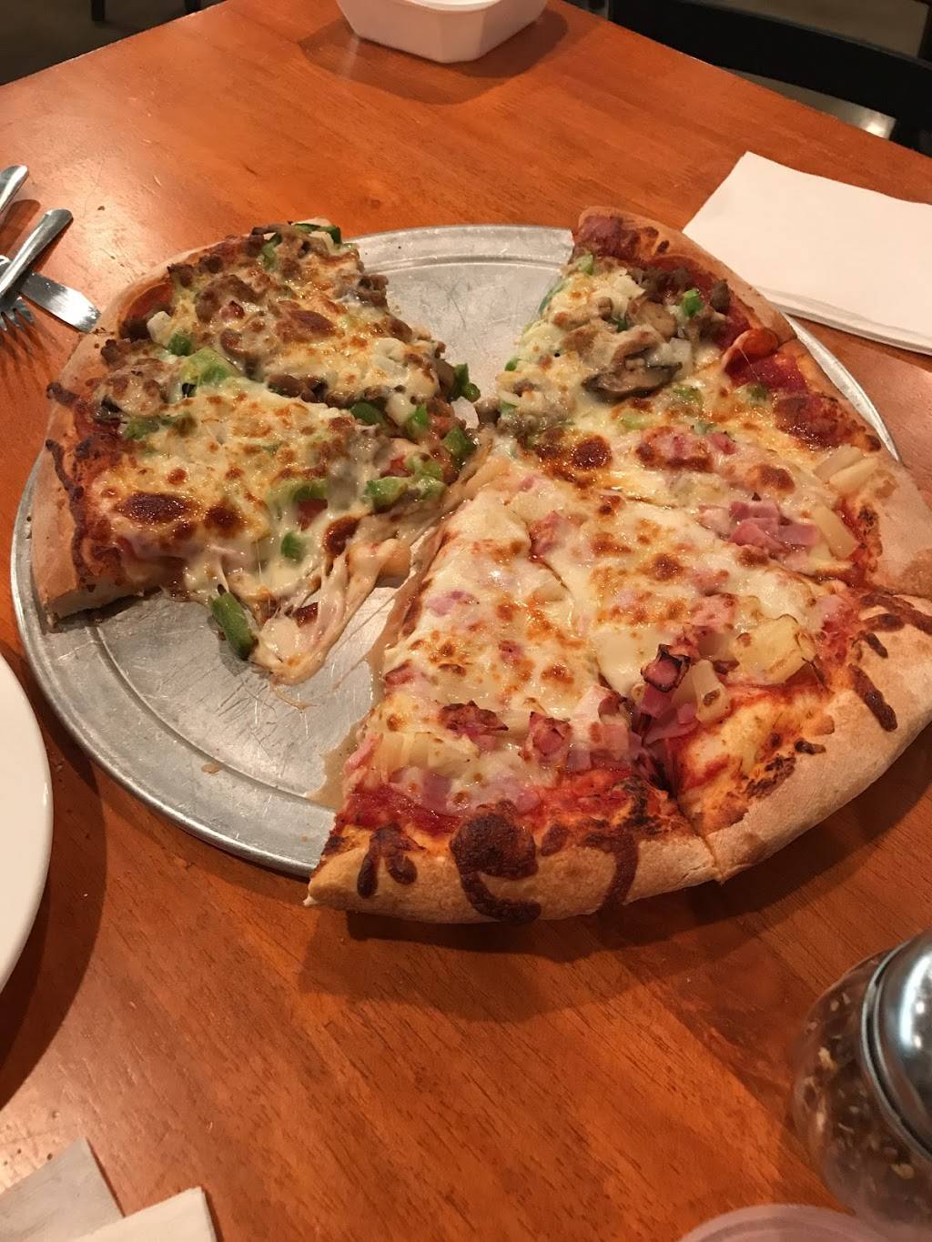 Zoies Pizzeria | restaurant | 2424 W New Orleans St, Broken Arrow, OK 74011, USA | 9189947733 OR +1 918-994-7733