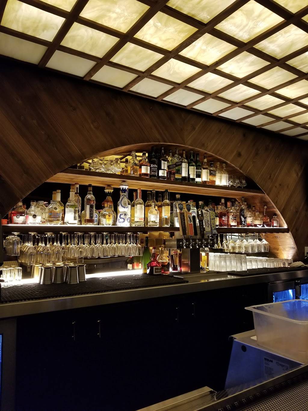 Saskas | restaurant | 3768 Mission Blvd, San Diego, CA 92109, USA | 8584887311 OR +1 858-488-7311