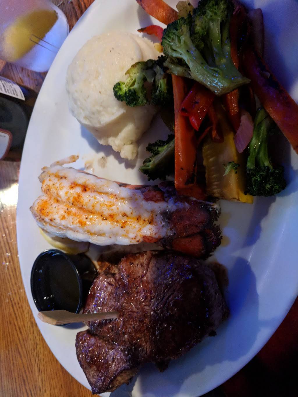 Boatyard Pub | restaurant | 1593 Spinnaker Dr, Ventura, CA 93001, USA | 8058500202 OR +1 805-850-0202