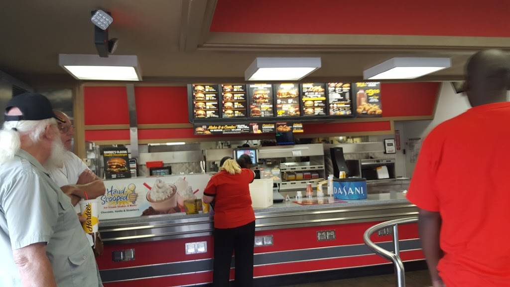 Hardees | restaurant | 3011 VA-101, Roanoke, VA 24017, USA | 5403628606 OR +1 540-362-8606