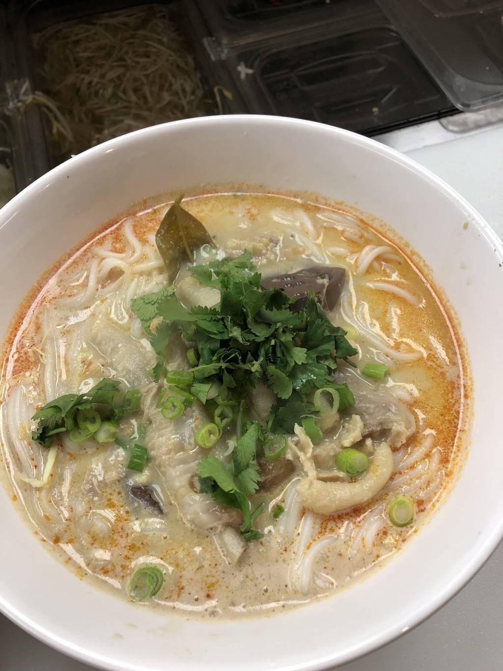 Mekong Restaurant | restaurant | 4101 Mountain View Dr # A, Anchorage, AK 99508, USA | 9072744229 OR +1 907-274-4229