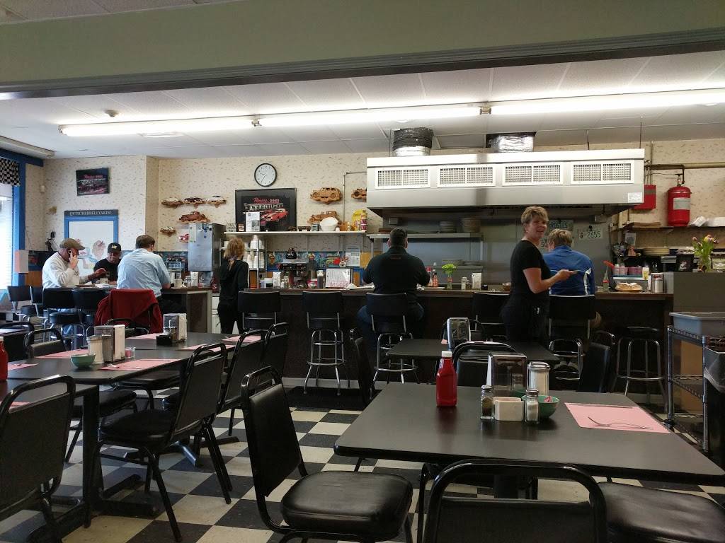 Rosies Diner | restaurant | 27 Vinal Square, North Chelmsford, MA 01863, USA | 9782510520 OR +1 978-251-0520