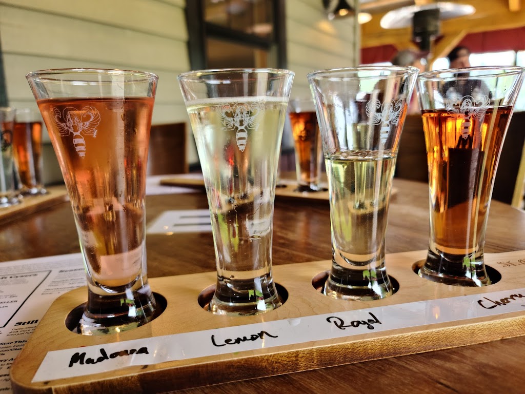 St. Ambrose Cellars | restaurant | 841 S Pioneer Rd, Beulah, MI 49617, USA | 2313834262 OR +1 231-383-4262