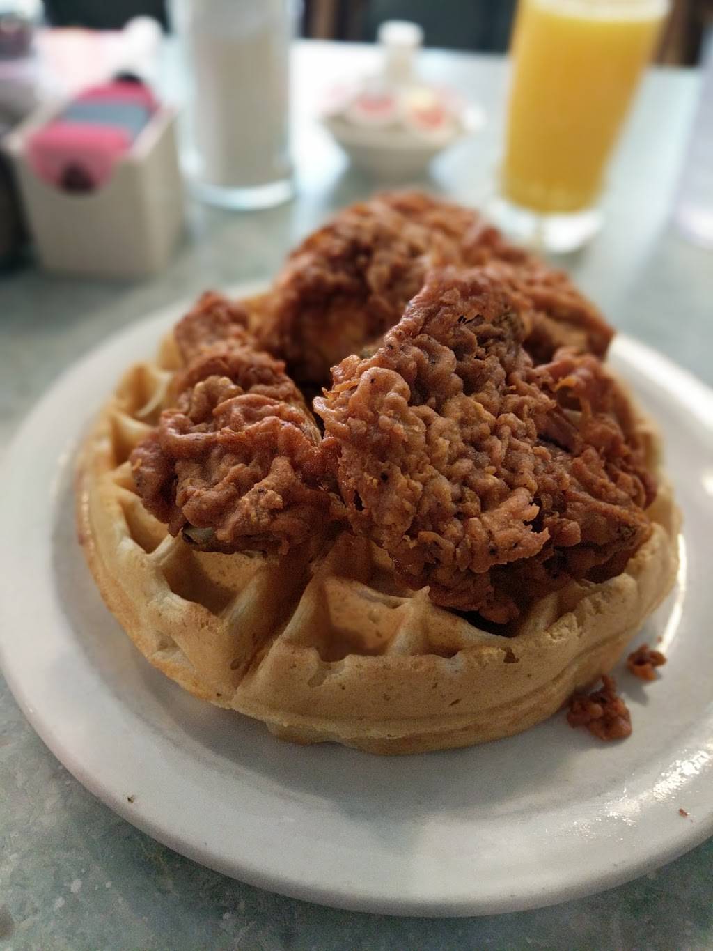 Country Waffles | restaurant | 5252 Balboa Ave, San Diego, CA 92117, USA | 8588361207 OR +1 858-836-1207