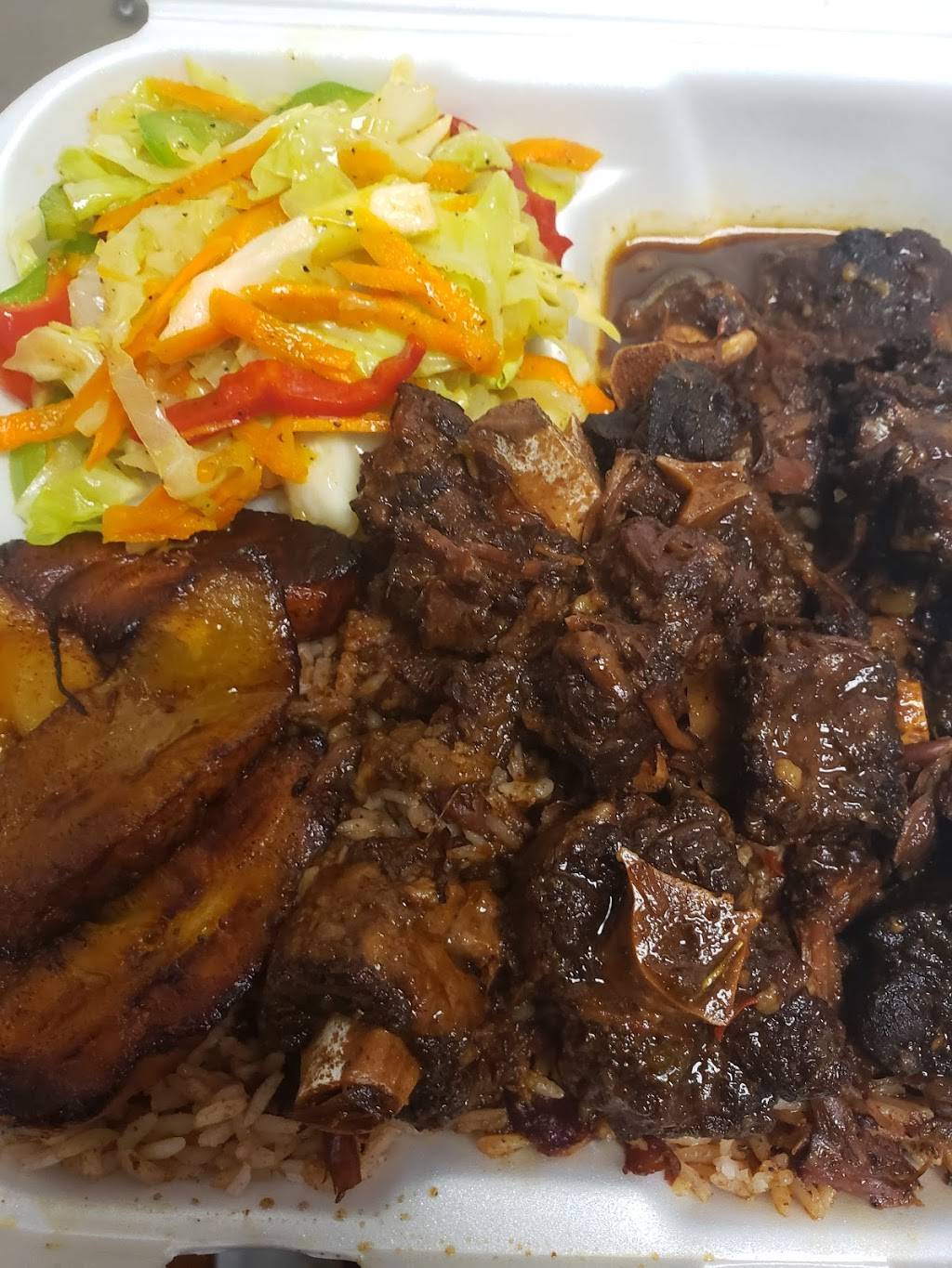 Country Style Jamaican Restaurant | restaurant | 630 N La Brea Ave #111, Inglewood, CA 90302, USA | 4242276915 OR +1 424-227-6915