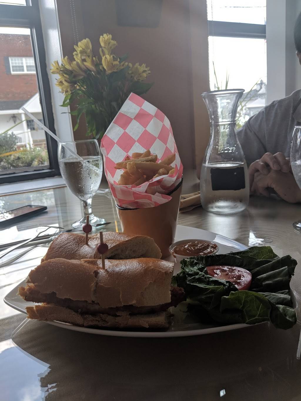 Zoilas Kitchen | restaurant | 179 Harrison Ave, Garfield, NJ 07026, USA | 9739282400 OR +1 973-928-2400