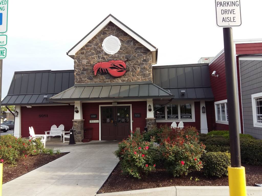 Red Lobster | restaurant | 5051 Auth Way, Camp Springs, MD 20746, USA | 3014233715 OR +1 301-423-3715