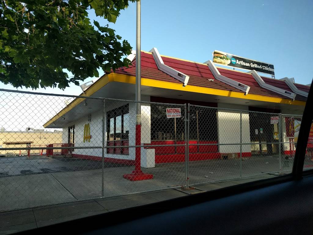 McDonalds | cafe | 6623 San Pablo Ave, Oakland, CA 94608, USA | 5104201018 OR +1 510-420-1018